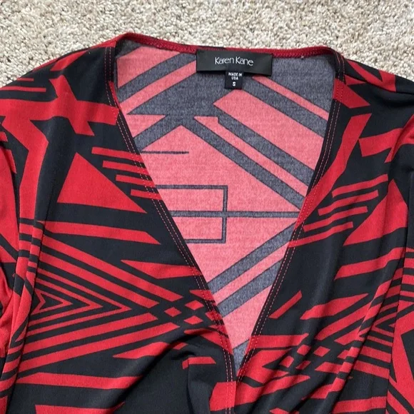 Red and black Karen Kane blouse - Picture 4 of 5